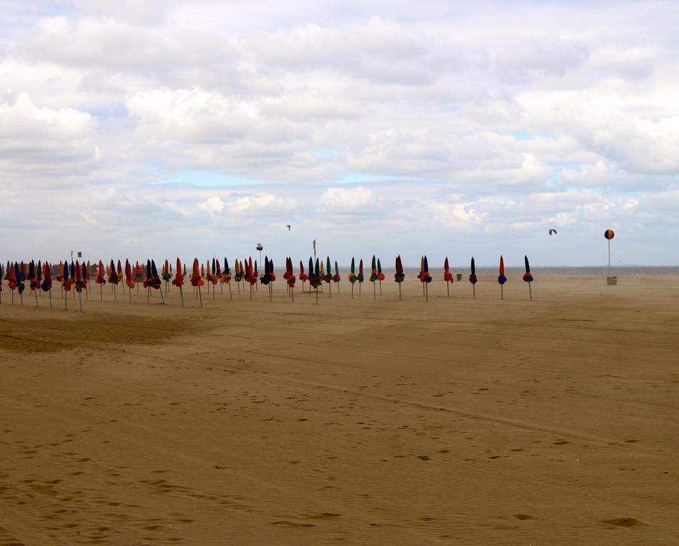 L'Ideal 112 - 85M2, 2 Chambres, Parking & Cabine De Plage Deauville Exterior foto